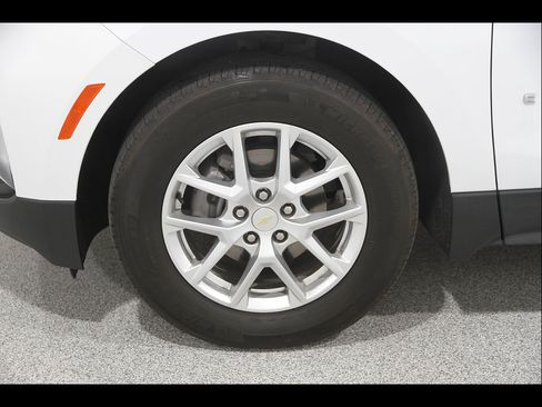 Certified 2024 Chevrolet Equinox LT FWD image 22
