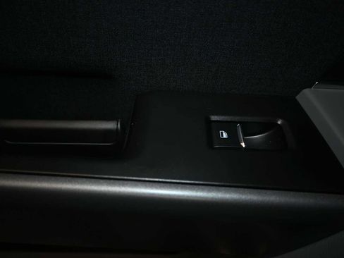 Used 2025 Ford F150 Lariat w/ Equipment Group 502A High AWD/4WD image 24