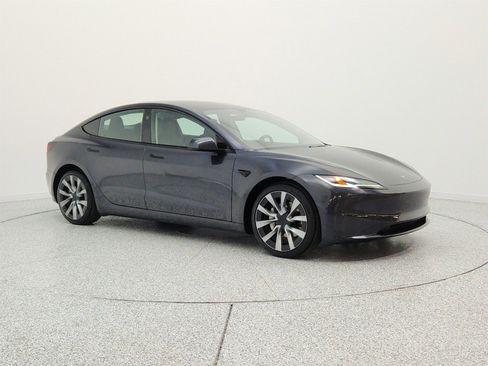 Used 2024 Tesla Model 3 Long Range RWD image 3