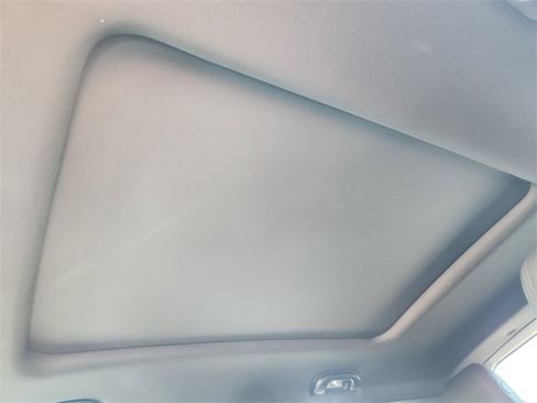 Used 2025 Chevrolet TrailBlazer RS w/ Convenience Package image 19