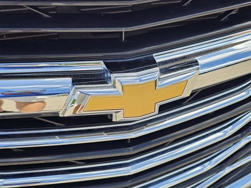 Used 2024 Chevrolet Malibu LT image 3