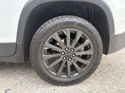 Used 2023 Chevrolet Traverse RS w/ LPO, Floor Liner Package FWD image 29