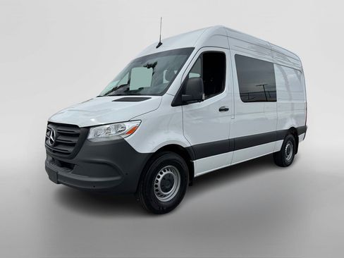 New 2026 Mercedes-Benz Sprinter 2500 image 9
