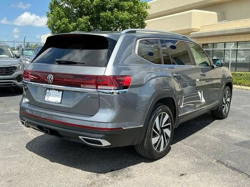 Certified 2025 Volkswagen Atlas SEL AWD/4WD image 3
