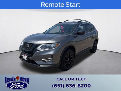 Used 2018 Nissan Rogue SV w/ Premium Package AWD/4WD image 3