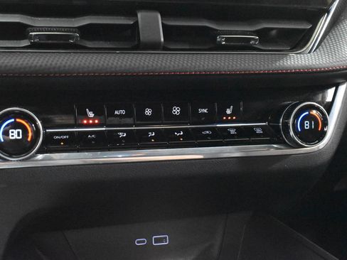 Used 2025 Chevrolet Equinox RS w/ Safety and Technology Package image 19