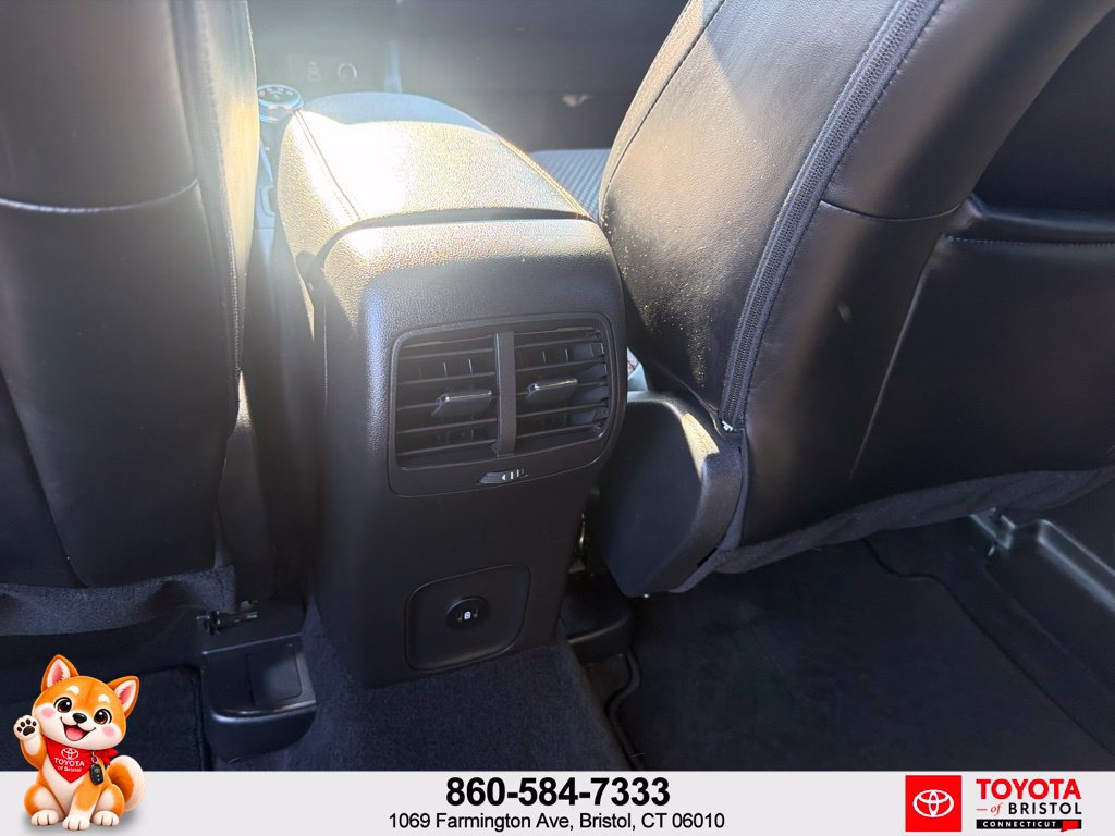Used 2024 Ford Escape ST-Line Select w/ Tech Pack #2 AWD/4WD image 31