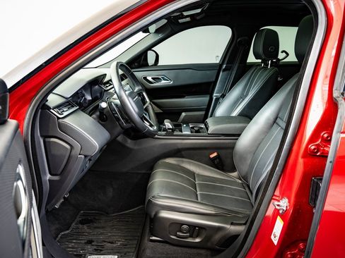 Used 2022 Land Rover Range Rover Velar R-Dynamic S image 19