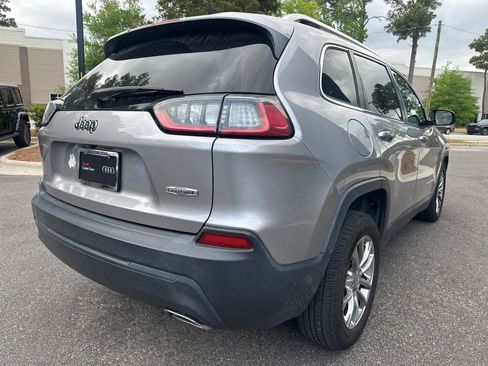 Used 2019 Jeep Cherokee Latitude Plus FWD image 4