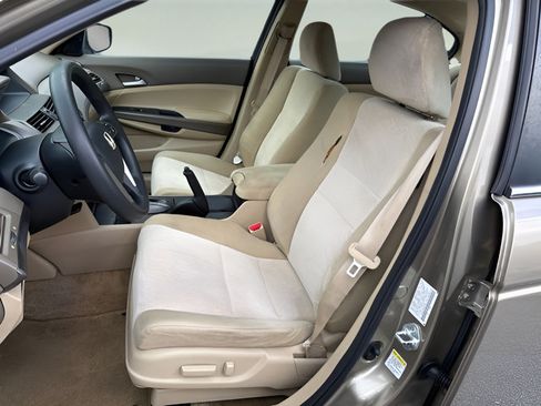 Used 2010 Honda Accord LX-P image 11