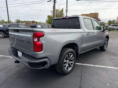 Used 2023 Chevrolet Silverado 1500 LT AWD/4WD image 9