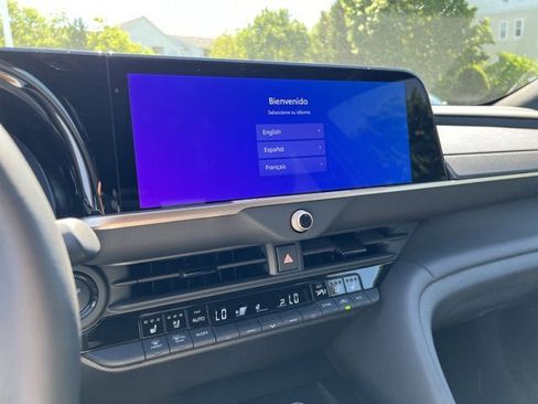 New 2026 Toyota Crown Platinum AWD/4WD image 17