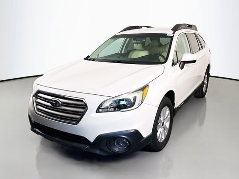 Used 2016 Subaru Outback 2.5i Premium AWD/4WD image 4