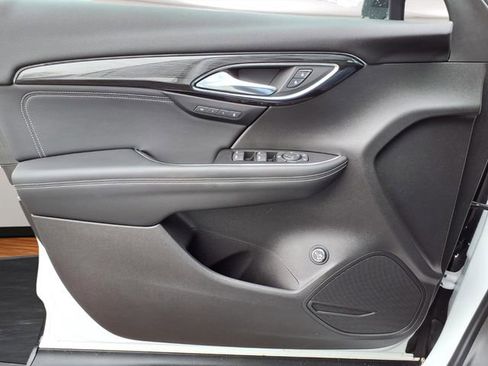 Certified 2023 Buick Envision Essence w/ Sport Touring Package image 19