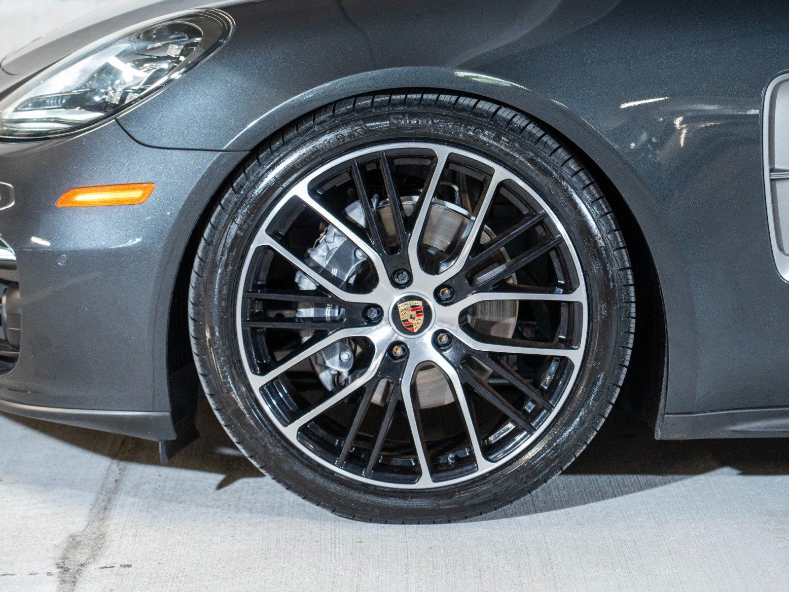 Certified 2023 Porsche Panamera Platinum Edition RWD image 11
