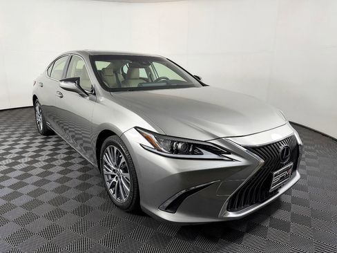Used 2019 Lexus ES 300h w/ Premium Package FWD image 6