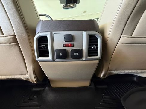 Used 2018 Ford F150 Lariat w/ Equipment Group 502A Luxury image 24