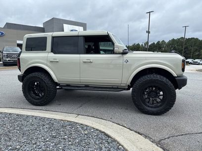New 2025 Ford Bronco Outer Banks