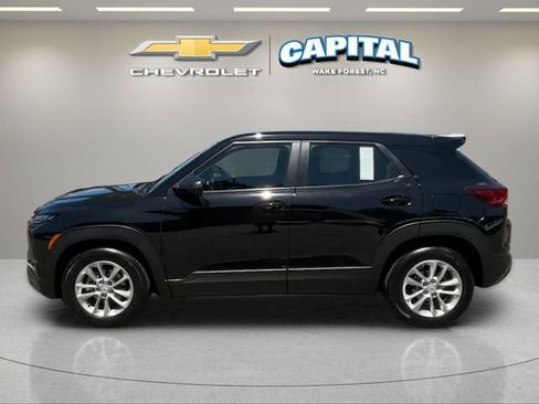 Used 2024 Chevrolet TrailBlazer LS FWD image 3