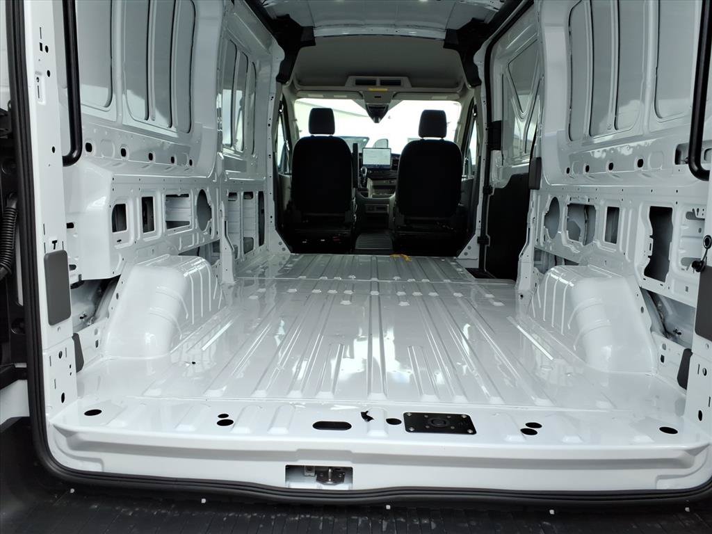 New 2026 Ford Transit 350 148 Medium Roof RWD image 5