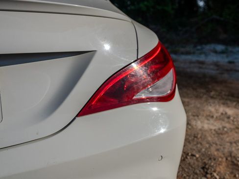 Used 2014 Mercedes-Benz CLA 250 image 11