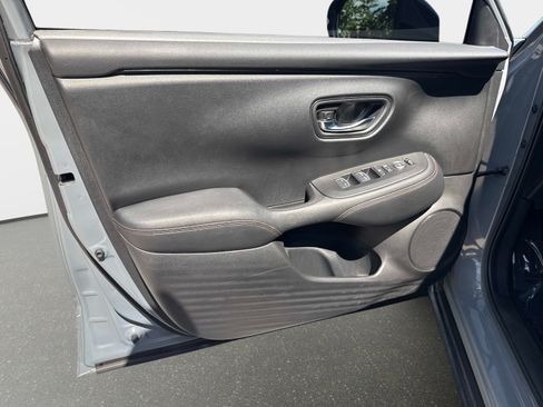 Used 2023 Honda HR-V Sport image 16