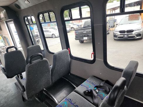 Used 2015 Ford E-350 and Econoline 350 Super Duty RWD image 25
