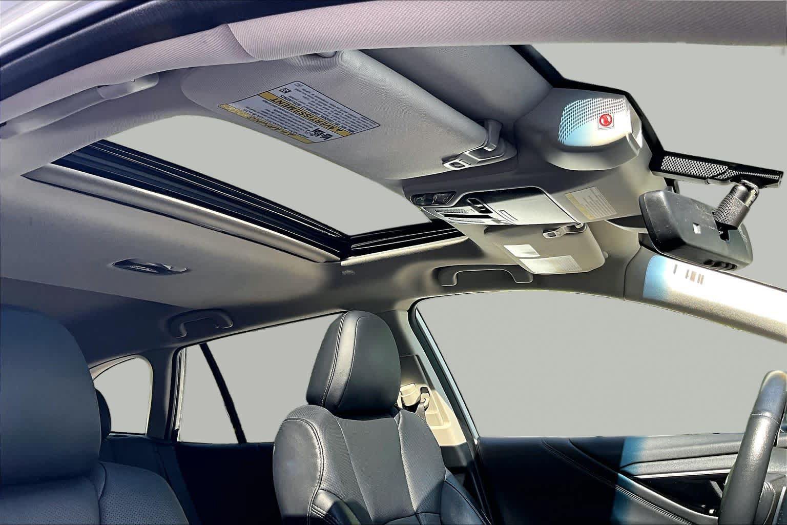 Used 2022 Subaru Outback Limited AWD/4WD image 14