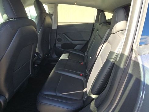 Used 2023 Tesla Model Y Long Range image 11