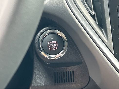 Certified 2025 Subaru Crosstrek 2.5i Limited w/ Crosstrek Mirror Package image 35