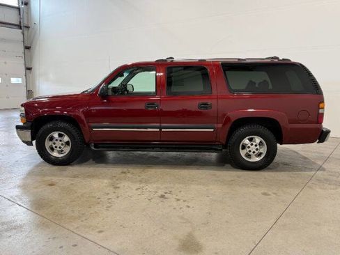 Used 2002 Chevrolet Suburban LS w/ Trailer Pkg image 11