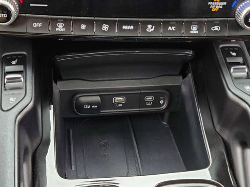 Used 2025 Kia Telluride SX image 28