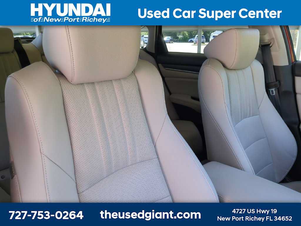 Used 2021 Honda Accord Touring image 6