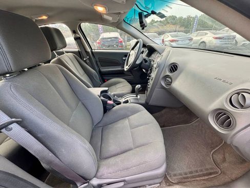 Used 2005 Pontiac Grand Prix w/ Drivers Plus Package image 23