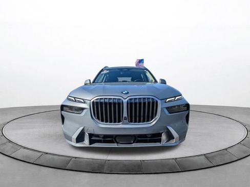 Used 2025 BMW X7 xDrive40i image 9