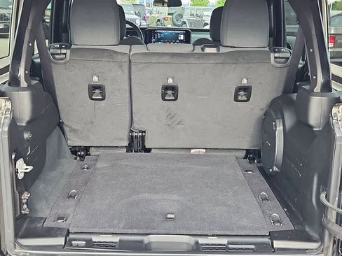 Used 2024 Jeep Wrangler Sport S image 33