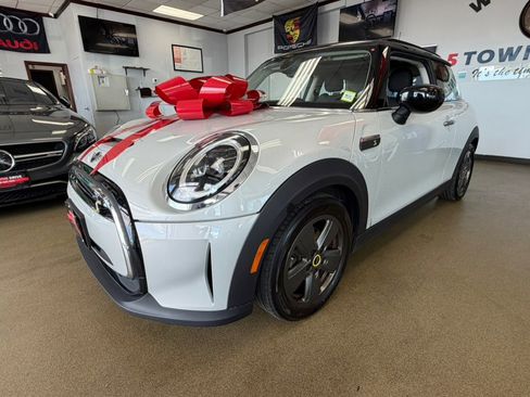 Used 2023 MINI Cooper SE FWD image 9