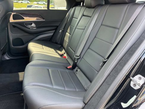 Used 2025 Mercedes-Benz GLE 350 4MATIC image 16