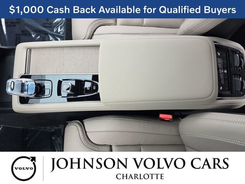 New 2026 Volvo XC90 B6 Ultra w/ Lounge Package AWD/4WD image 24