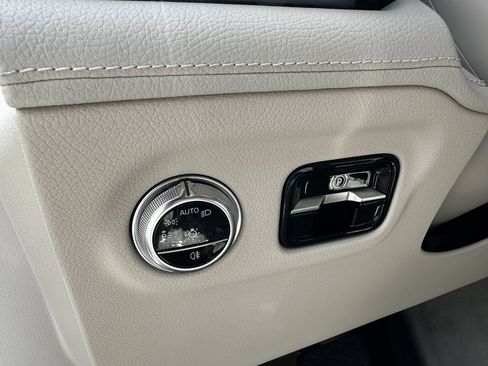 Certified 2023 Mercedes-Benz EQS 580 4MATIC Sedan image 35
