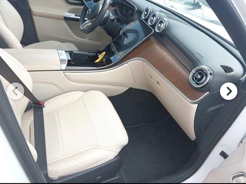 Used 2023 Mercedes-Benz GLC 300 4MATIC image 9