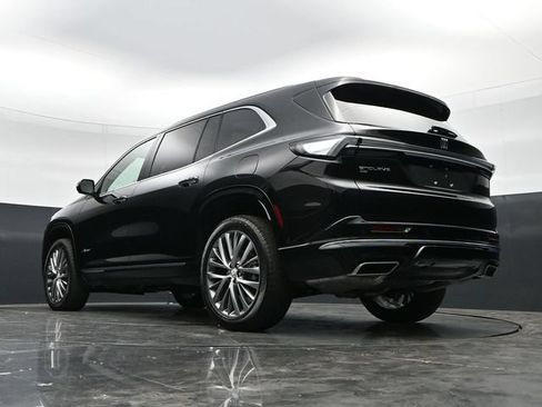 Used 2026 Buick Enclave Avenir w/ Super Cruise Package AWD/4WD image 48