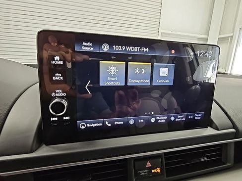 New 2025 Honda Pilot Touring image 18