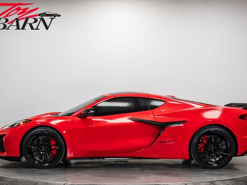 Used 2024 Chevrolet Corvette Z06 w/ Stealth Interior Trim Package image 10