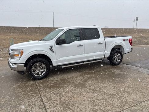 Used 2023 Ford F150 XLT w/ XTR Package image 7