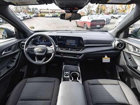 New 2026 Chevrolet Equinox LT w/ LPO, Floor Liner Package AWD/4WD image 19