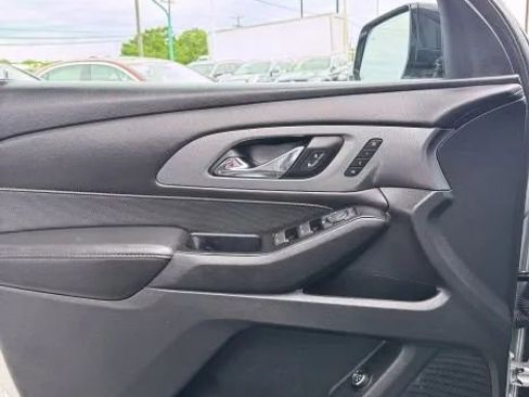 Used 2018 Chevrolet Traverse Premier w/ Redline Edition FWD image 19