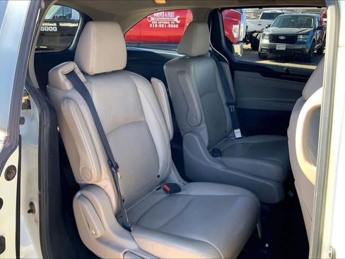 Used 2018 Honda Odyssey EX-L image 20
