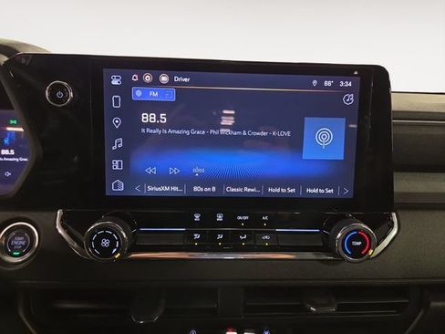 Used 2024 Chevrolet Colorado Trail Boss w/ Advanced Trailering Package AWD/4WD image 15