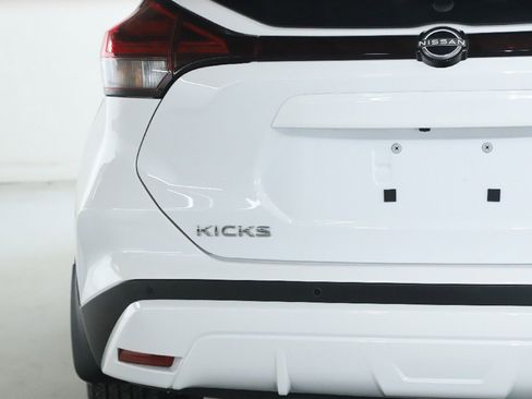Certified 2024 Nissan Kicks SR image 42